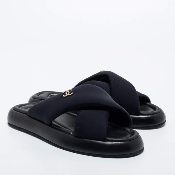 CHANEL WOMENS PUFFY SANDAL BLACK - Picture 1 of 13